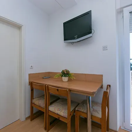 Apartment 5198d *